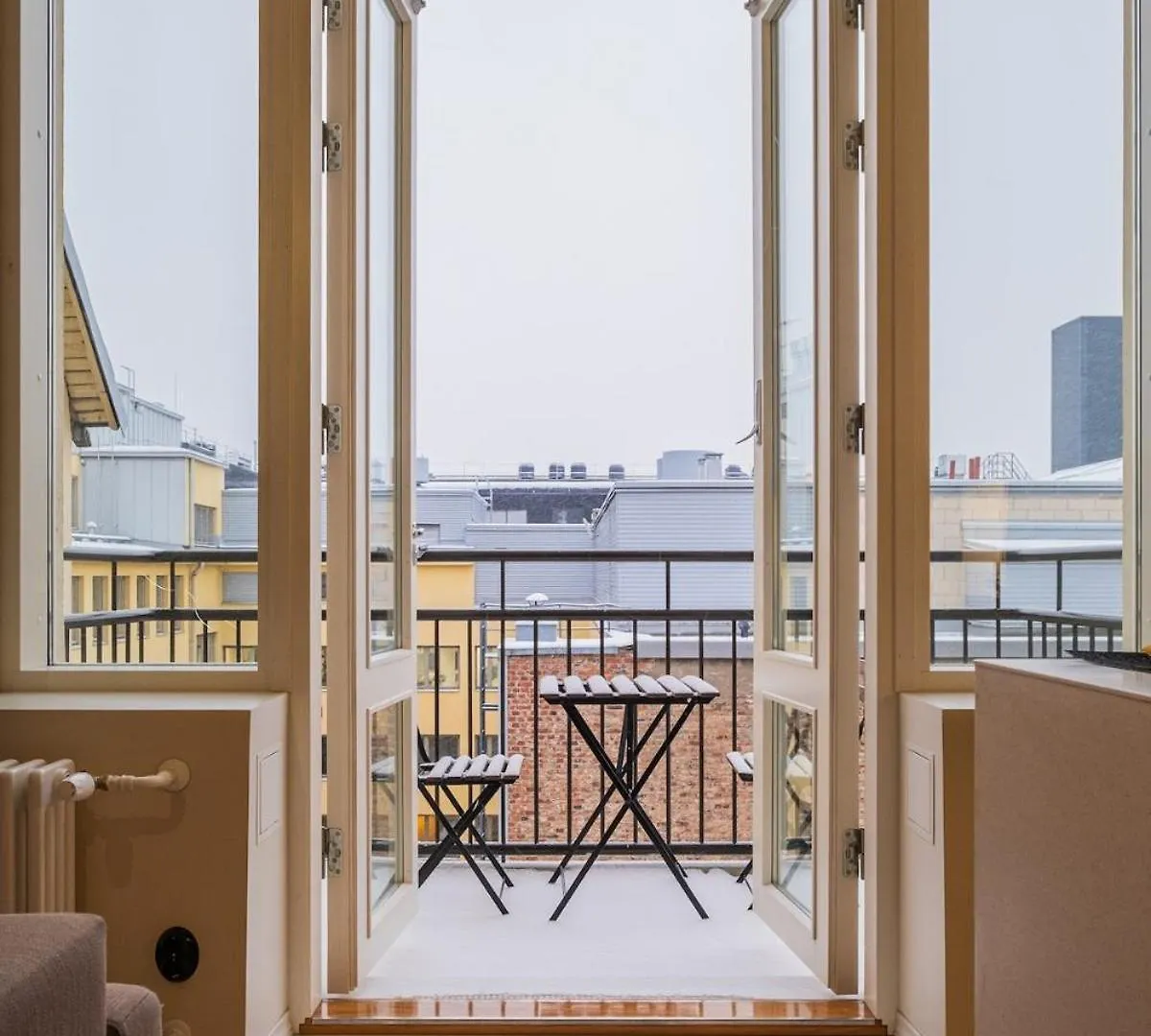 Modern & Bright Central Helsinky